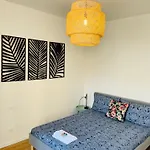 Apartamento Ristrutturato Con 3 Da Letto, 2 Bagni E Terrazza