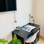 Apartamento Ristrutturato Con 3 Da Letto, 2 Bagni E Terrazza *