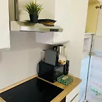 Ristrutturato Con 3 Da Letto, 2 Bagni E Terrazza Apartmán *