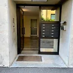 Ristrutturato Con 3 Da Letto, 2 Bagni E Terrazza Apartmán *