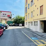 Apartmán Ristrutturato Con 3 Da Letto, 2 Bagni E Terrazza *