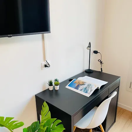 Lägenhet Ristrutturato Con 3 Da Letto, 2 Bagni E Terrazza *