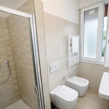 Ristrutturato Con 3 Da Letto, 2 Bagni E Terrazza Padova