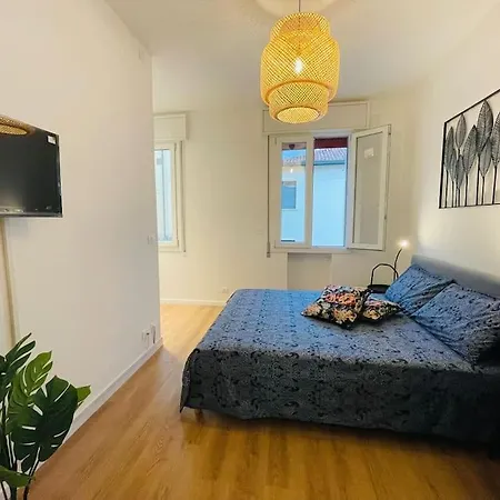 Appart Ristrutturato Con 3 Camere Da Letto, 2 Bagni E Terrazza * Padova