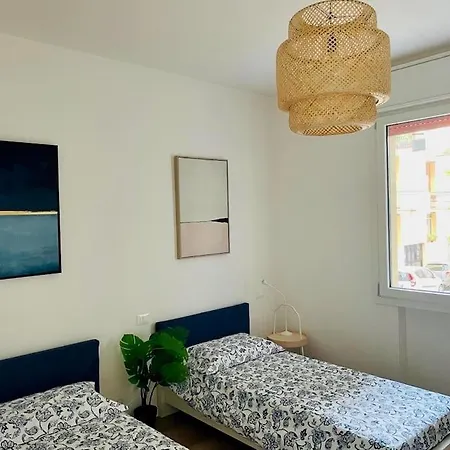 Appart Ristrutturato Con 3 Camere Da Letto, 2 Bagni E Terrazza Apartmán