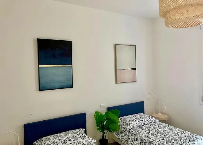 Ristrutturato Con 3 Da Letto, 2 Bagni E Terrazza Apartamento