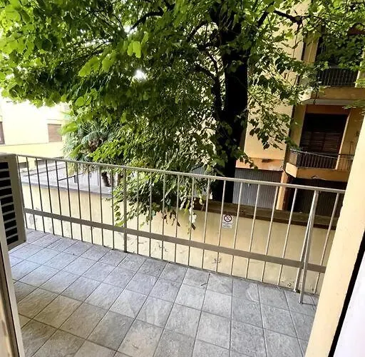 Ristrutturato Con 3 Da Letto, 2 Bagni E Terrazza * Padua