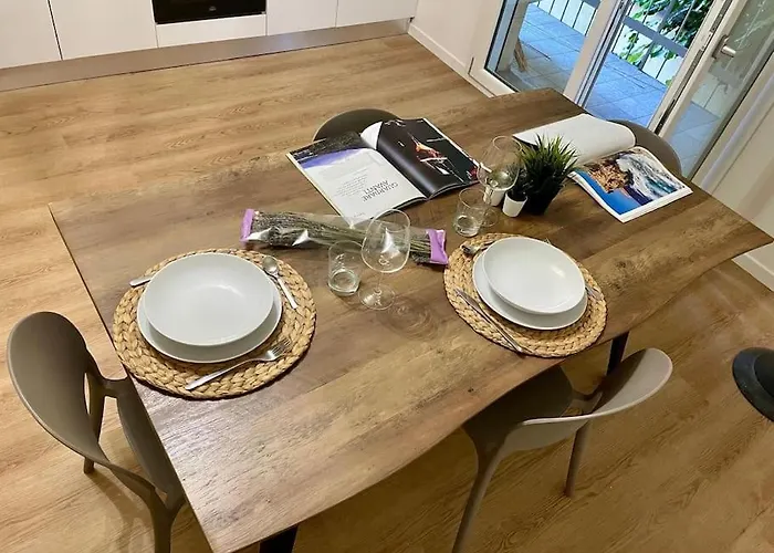 Apartamento Ristrutturato Con 3 Da Letto, 2 Bagni E Terrazza *
