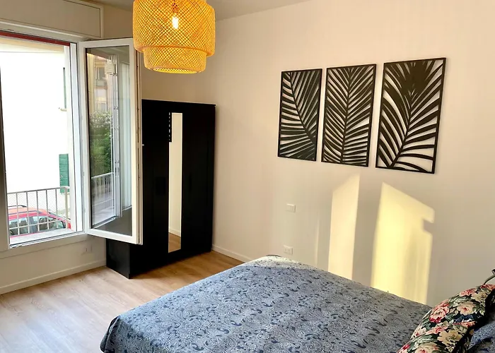 Ristrutturato Con 3 Da Letto, 2 Bagni E Terrazza Apartman