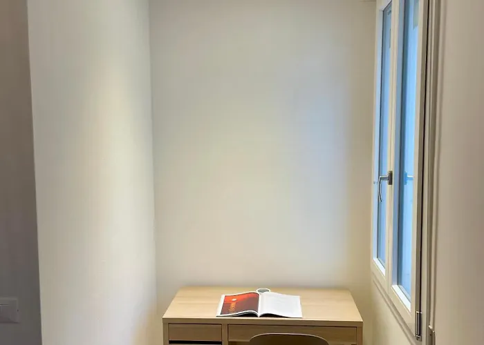 Ristrutturato Con 3 Da Letto, 2 Bagni E Terrazza Apartman *