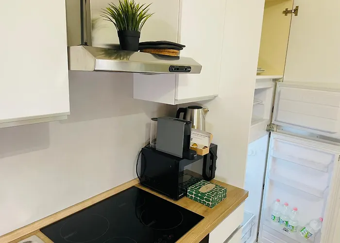 Ristrutturato Con 3 Da Letto, 2 Bagni E Terrazza Apartman *
