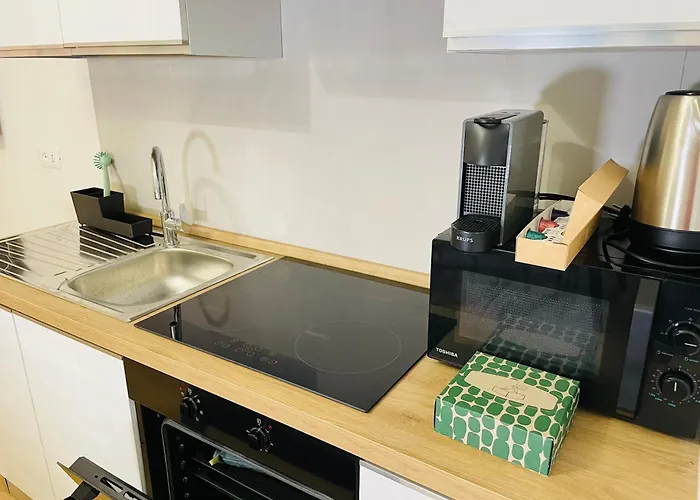 Apartman Ristrutturato Con 3 Da Letto, 2 Bagni E Terrazza *